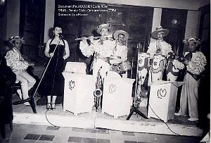 Oran - Route de la Senia - Lawn Tenis Club - Carnaval - Orchestre Lou Monier - 1954